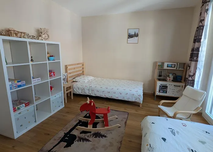 Alpine Siesta 公寓 *